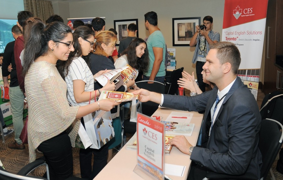 Bakıda “Kanadada təhsil” sərgisi keçirilib