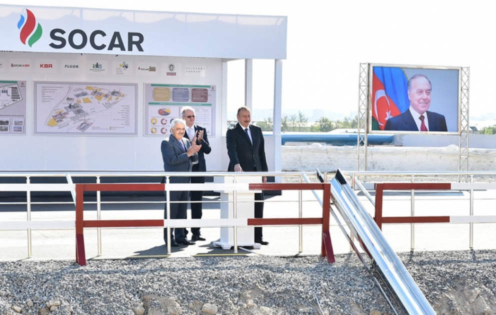 Prezident İlham Əliyev Bakıda yeni bitum istehsalı qurğusunun təməlqoyma mərasimində iştirak edib