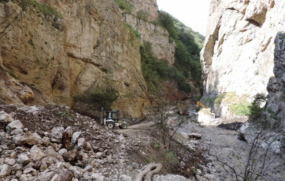 Quba-Xınalıq yolu açılıb