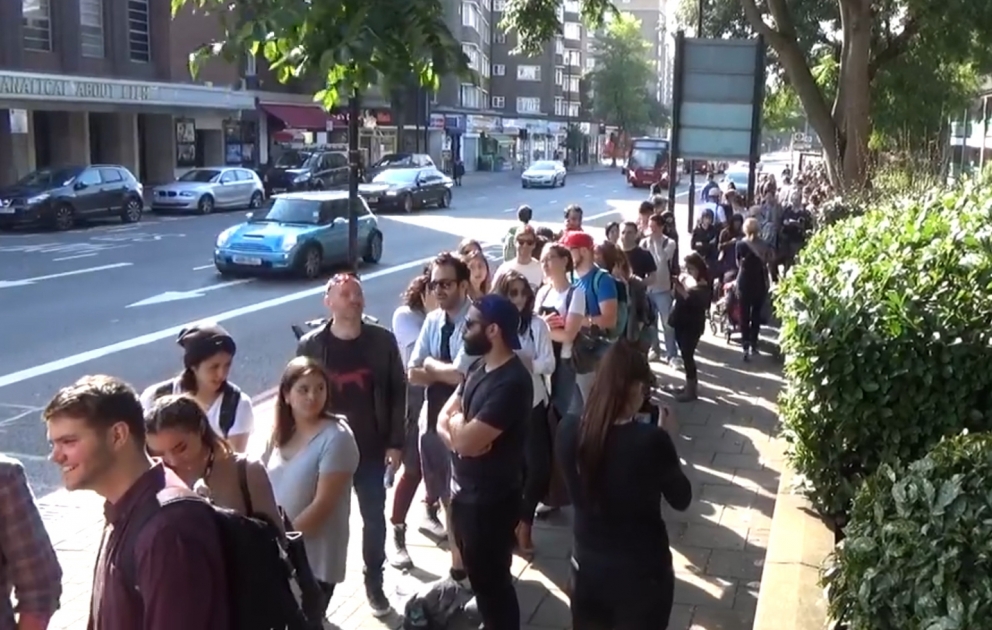 Londonda burger növbəsi