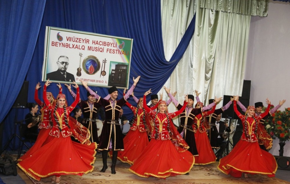 Ağcabədidə Dövlət Mahnı və Rəqs Ansamblının konserti olub