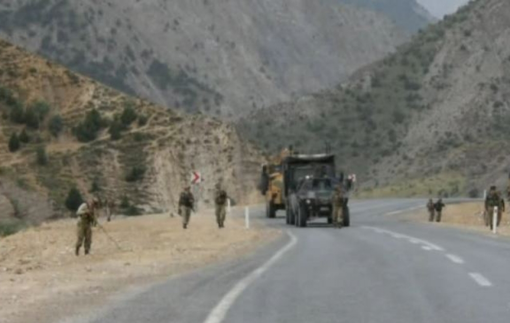 Türkiyədə hərbçilərə hücum olub