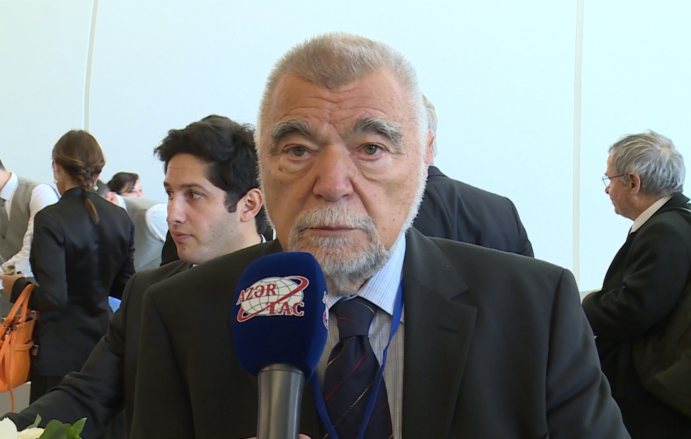 Stepan Mesiç: Bakı Forumu qlobal məsələlərin müzakirəsi üçün önəmli platformadır