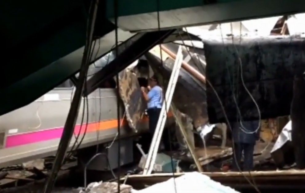 Three reported dead and scores injured after train crash in New Jersey