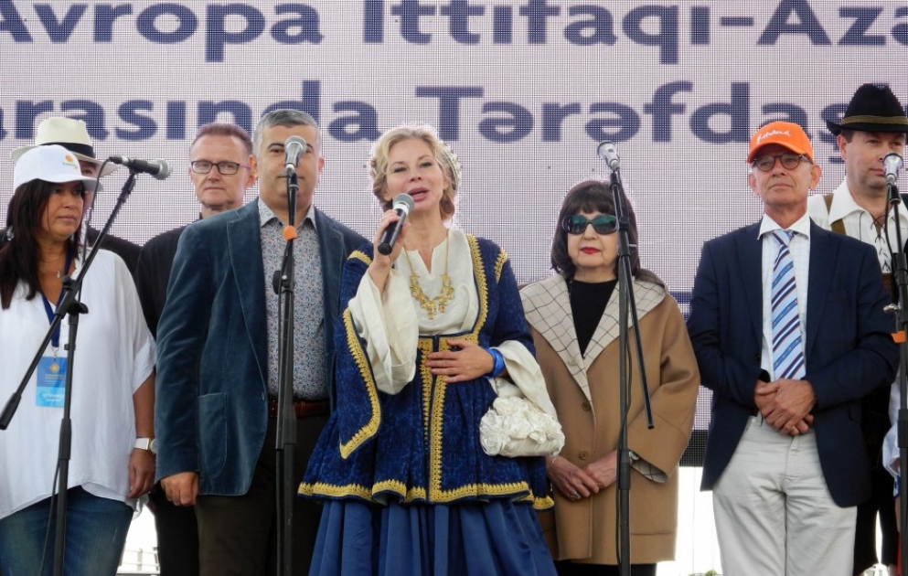 В Баку открылся фестиваль европейской культуры «Eurovillage-2016»