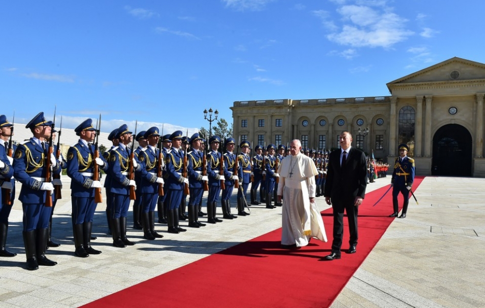 Roma Papası Fransiskin rəsmi qarşılanma mərasimi olub