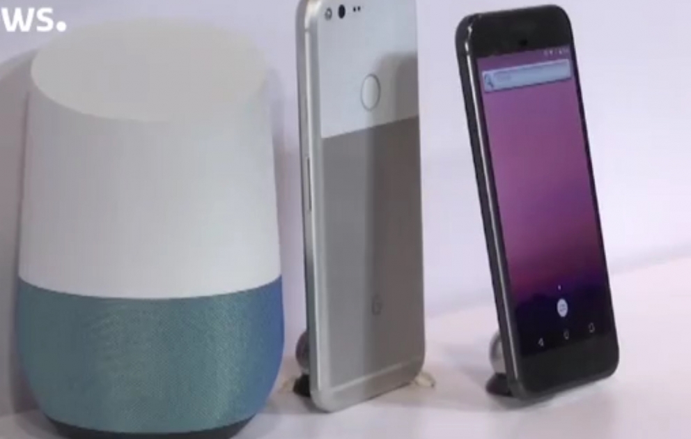 Google представила новый смартфон и шлем виртуальной реальности