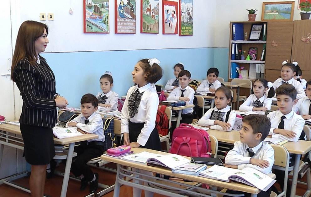 Bu gün Beynəlxalq Müəllimlər Günüdür