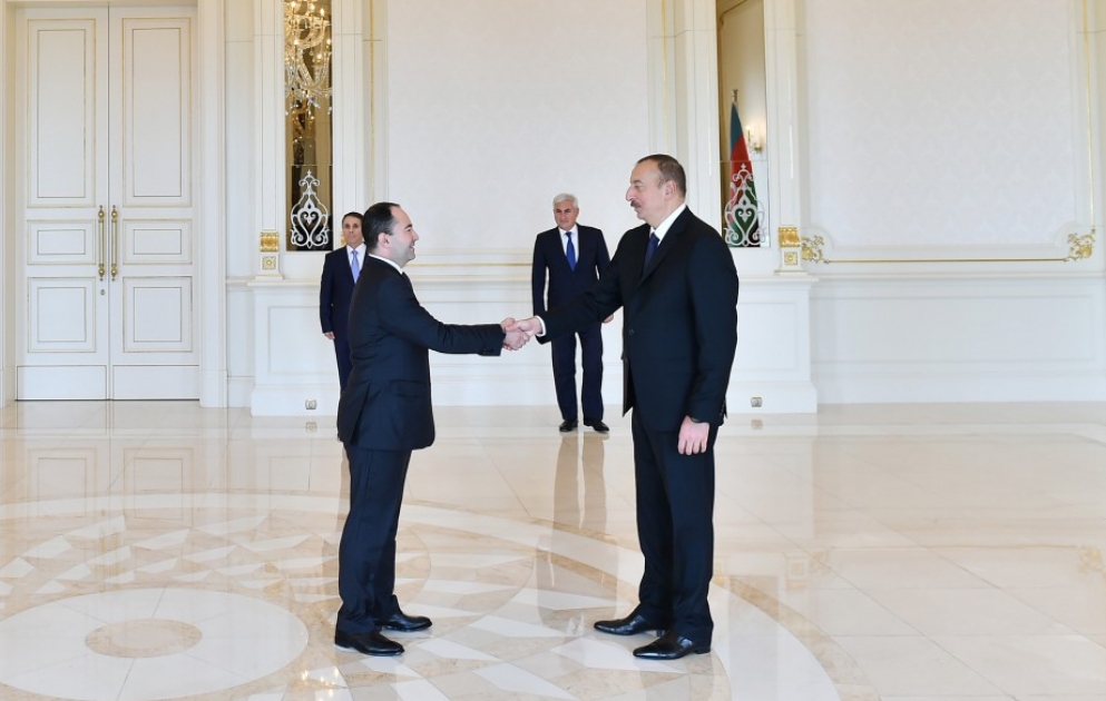 President Ilham Aliyev received credentials of incoming Romanian Ambassador