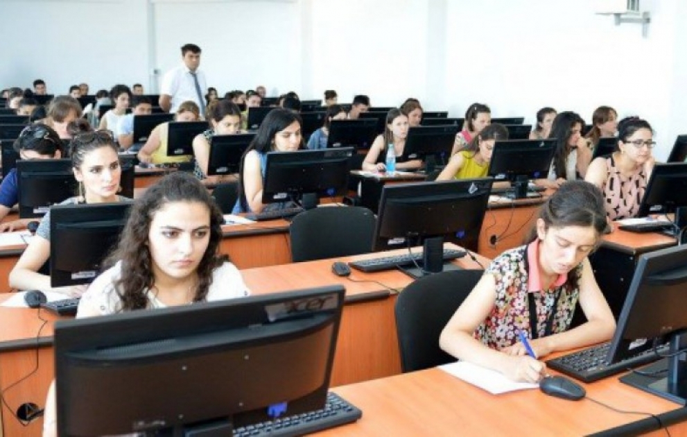 Müəllimlərin işə qəbulu üzrə müsabiqəyə 32 min nəfər müraciət edib