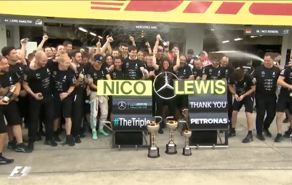 “Mercedes” üçüncü dəfə “Formula-1” konstruktorlarının kubokunu qazanıb