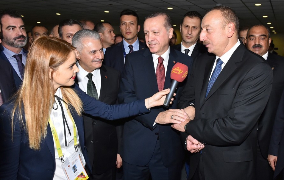 Azərbaycan və Türkiyə prezidentləri “Space” televiziyasının müxbirinin sualını cavablandırıblar