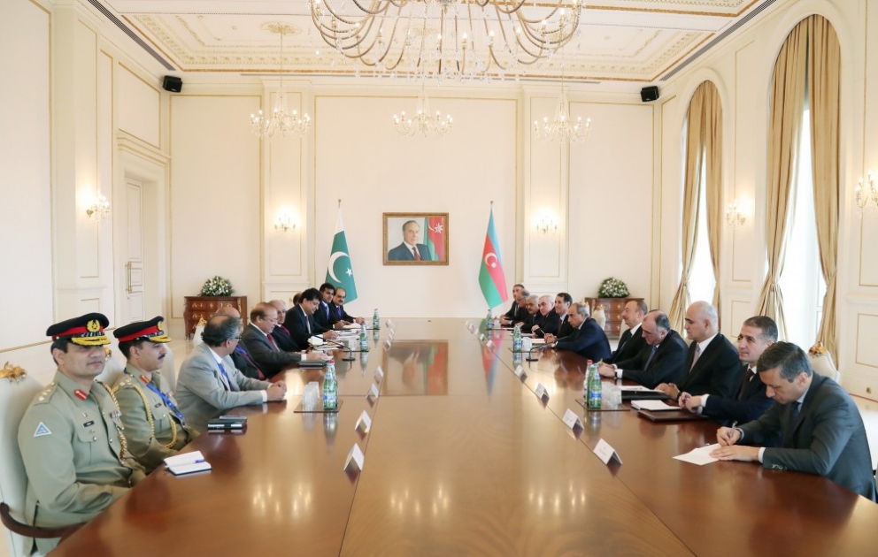 Entretien élargi du président azerbaïdjanais avec le Premier ministre pakistanais