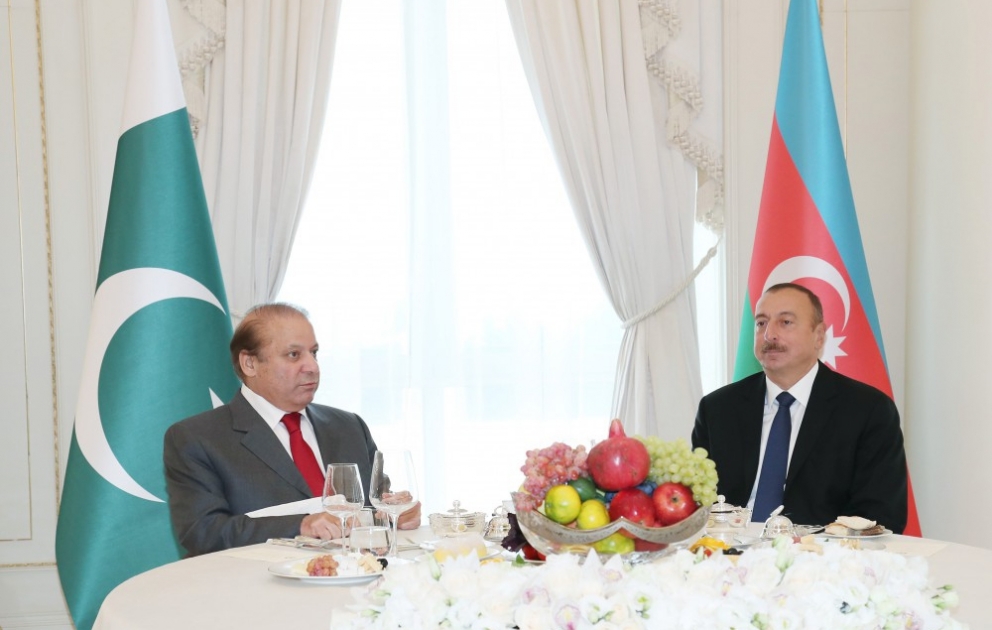 President Ilham Aliyev hosted official dinner in honor of Pakistani Premier