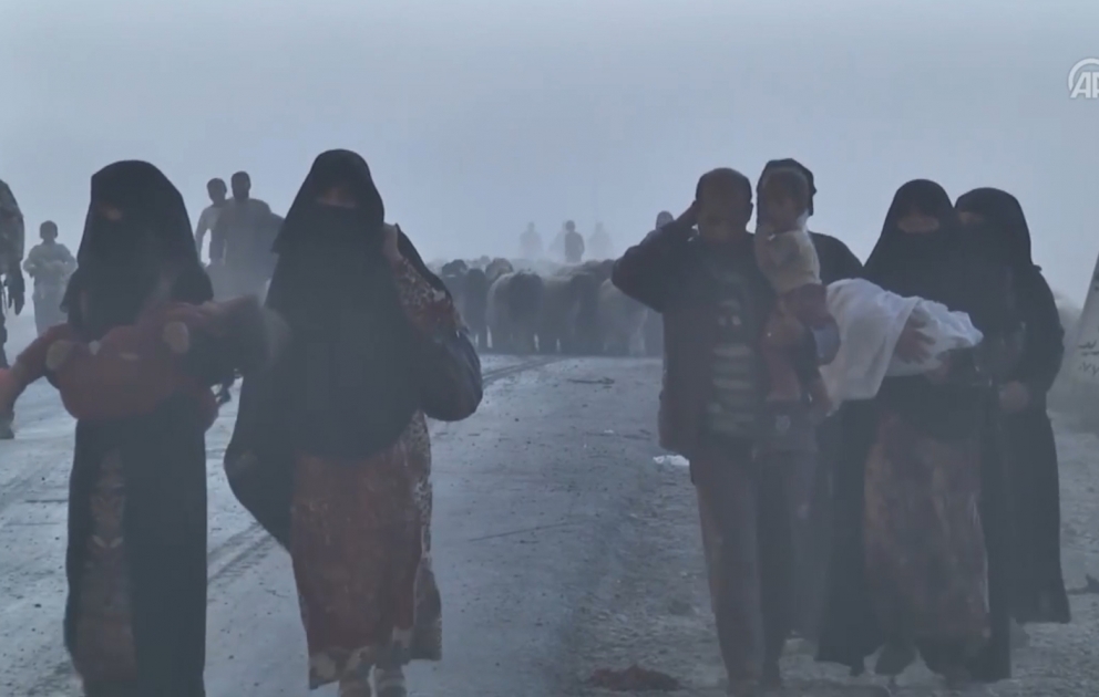 Mosulun ətraf kəndlərində yaşayanlar təhlükəsiz ərazilərə köç edir