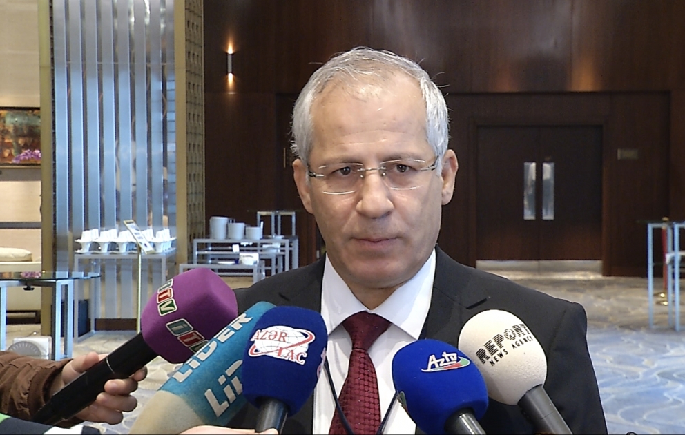 Ahmet Özet: Biz xərçənglə bağlı daha önəmli işlərin birlikdə həyata keçirilməsinə çalışırıq