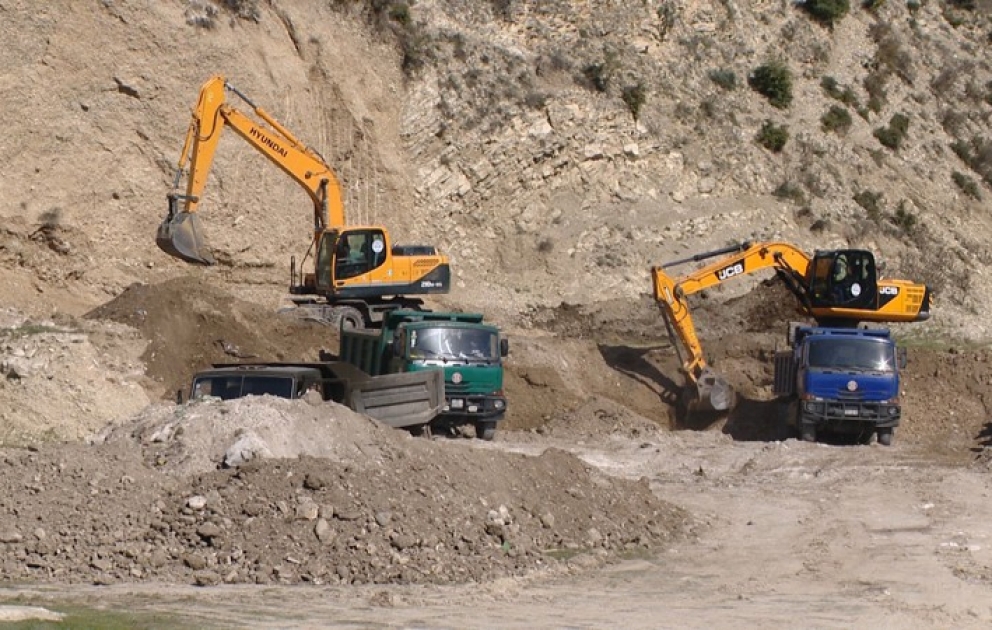 Goranboyda avtomobil yolunun daha bir hissəsi yenidən qurulur