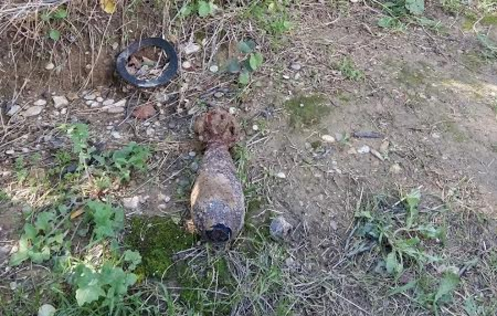 В Баку на улице обезврежена мина