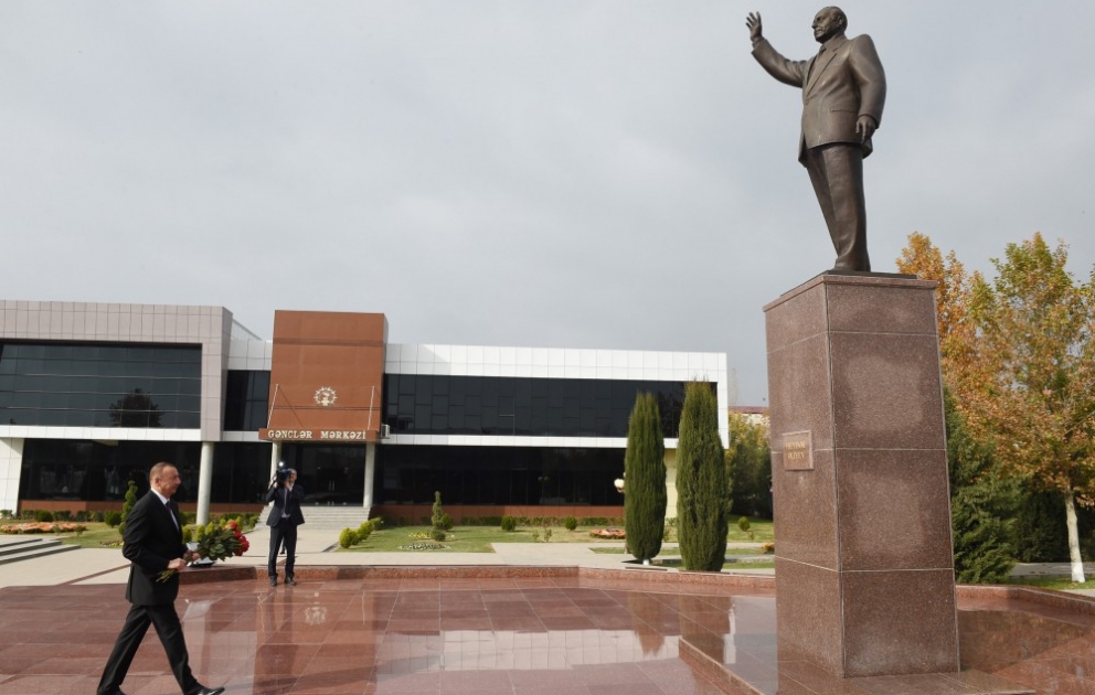 Déplacement du président de la République à Beylagan