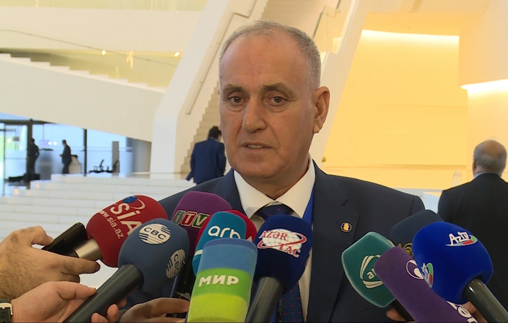 Dünya informasiya siyasətində bu Konqresin çox mühüm yeri var