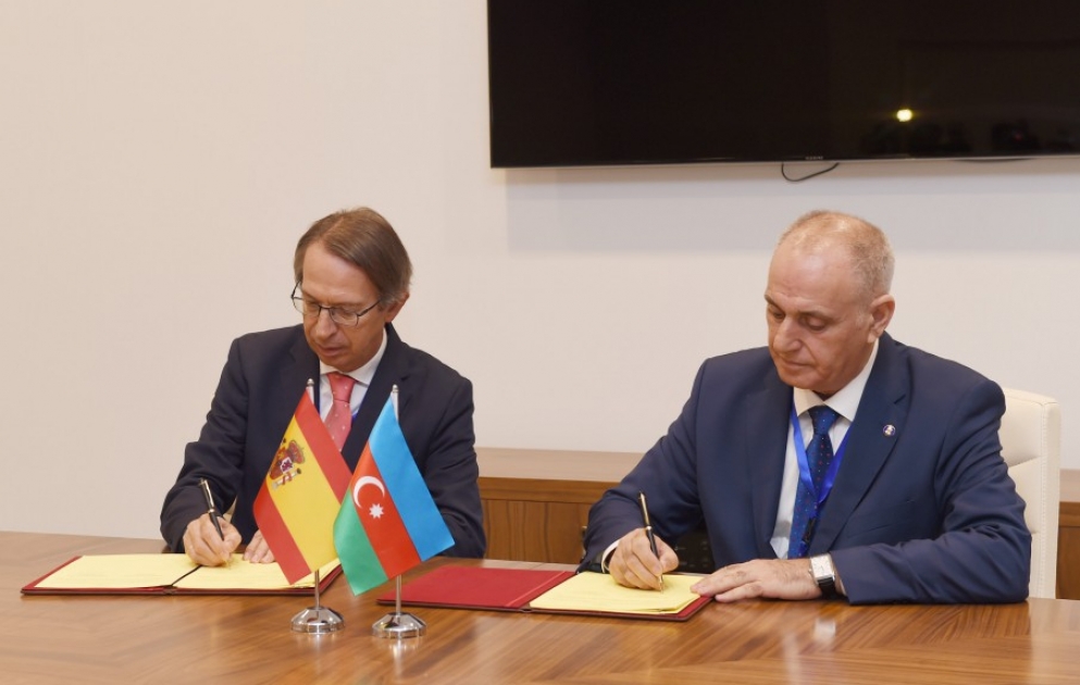 AZƏRTAC ilə bir sıra xarici ölkələrin informasiya agentlikləri arasında əməkdaşlığa dair sənədlər imzalanıb