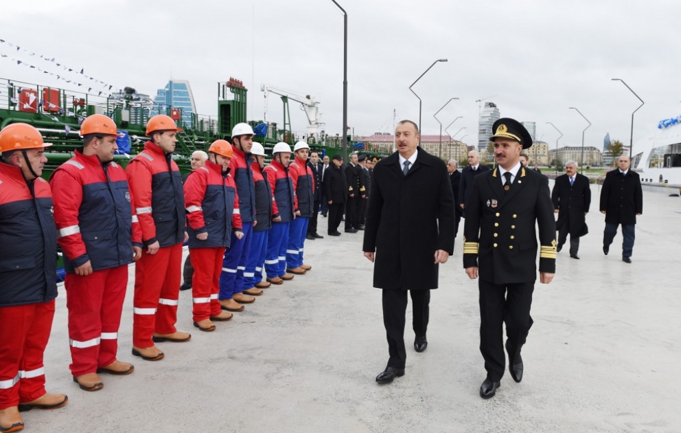 Prezident İlham Əliyev Xəzər Dəniz Gəmiçiliyinin yeni gəmilərinin istismara verilməsi mərasimində iştirak edib
