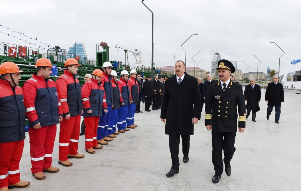 Le président Ilham Aliyev présent à la cérémonie de mise en exploitation des nouveaux navires