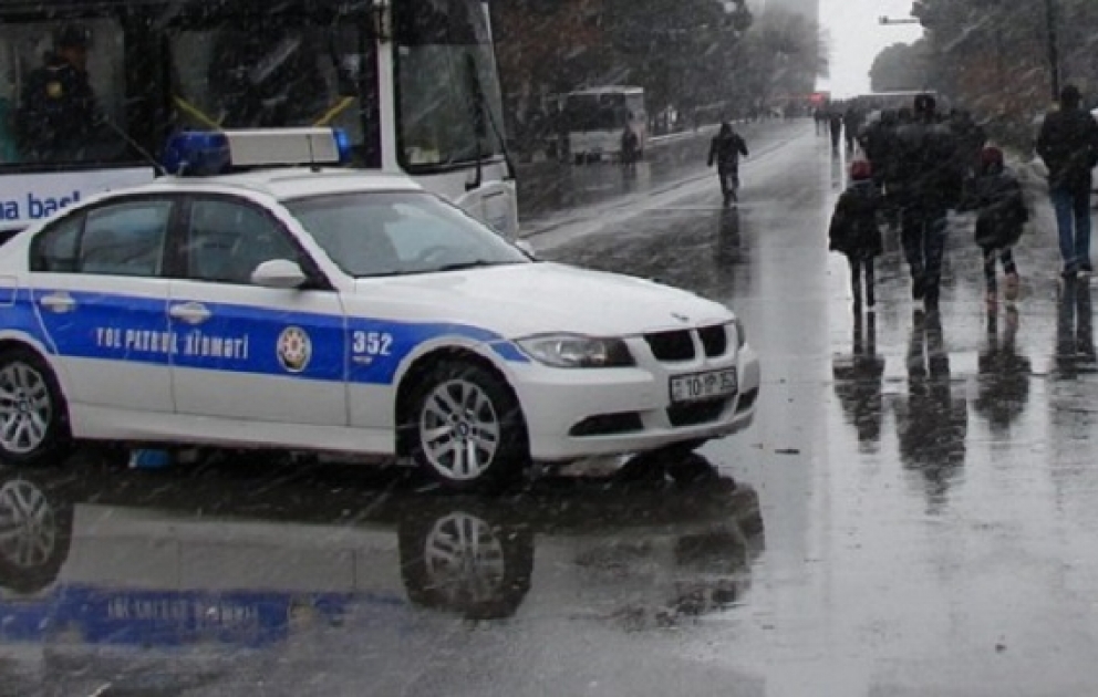 Дорожная полиция Азербайджана предупредила водителей