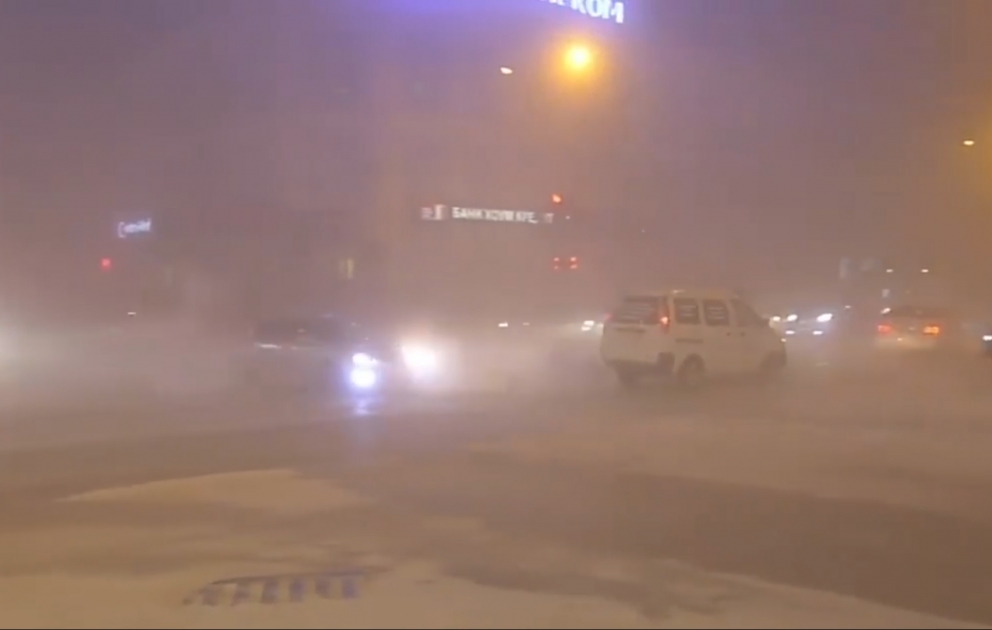 Russian city Yakutsk: temperature is minus 39