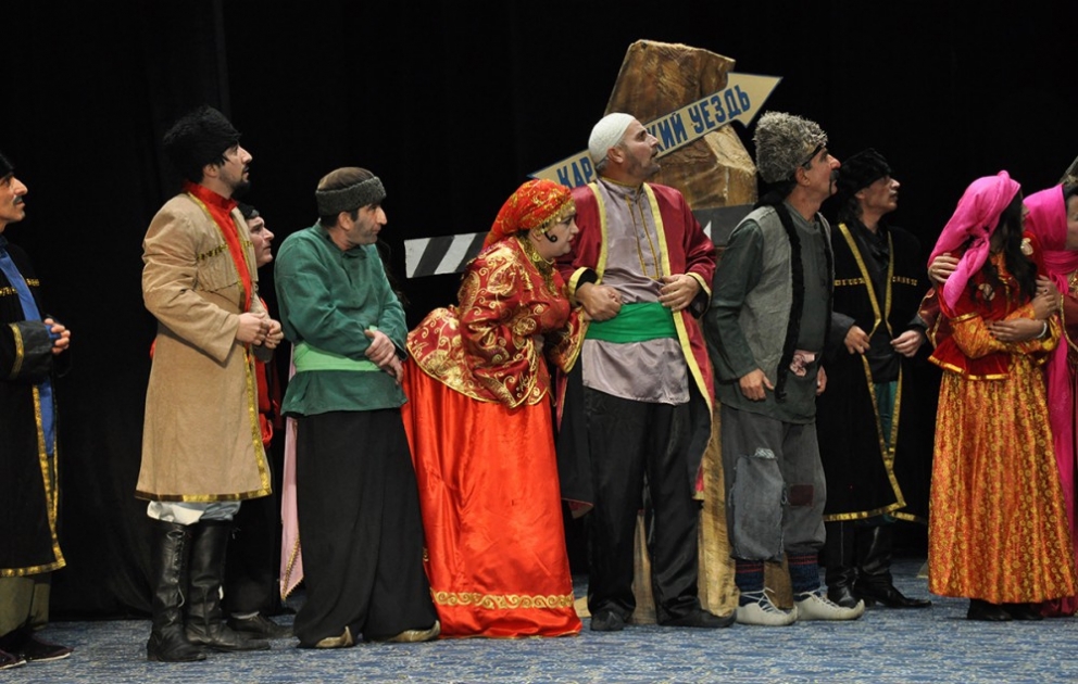 Sumqayıt teatrı yeni mövsümü əsaslı təmirdən çıxan binada açıb