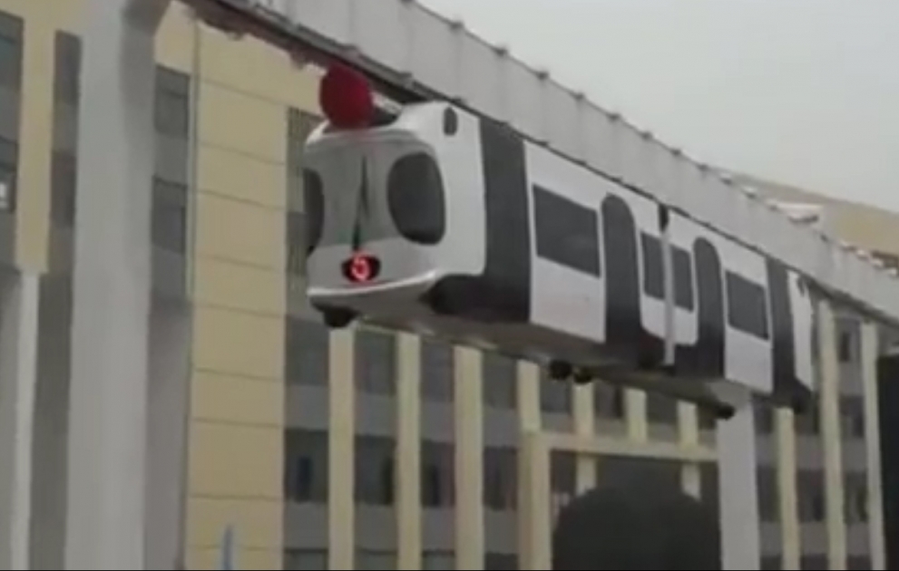 Çində asma "panda-qatar" istifadəyə verilib