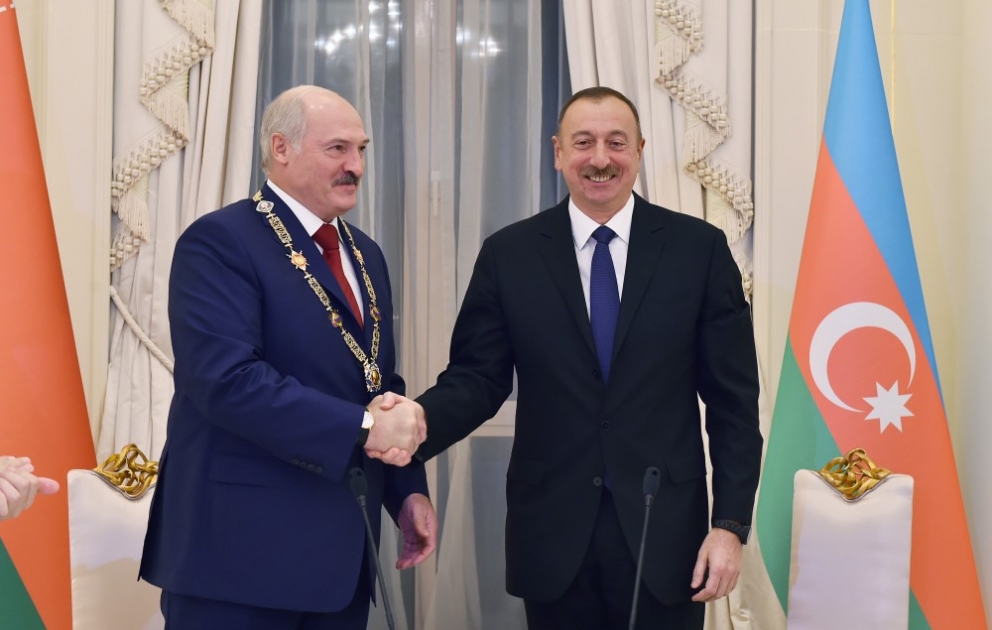 Belarus Prezidenti Aleksandr Lukaşenkoya “Heydər Əliyev” ordeni təqdim edilib