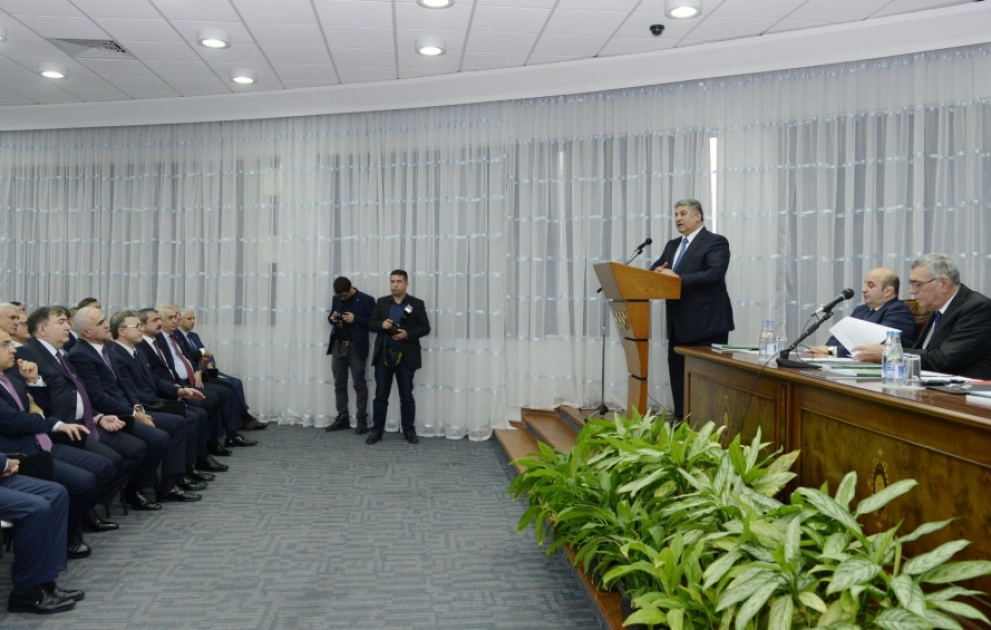 Präsident Ilham Aliyev erneut zum Präsidenten des Nationalen Olympischen Komitees gewählt