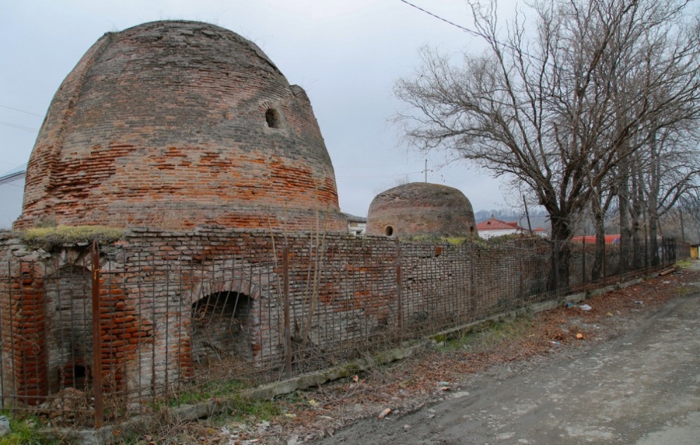 Qubadakı “Günbəzli hamam” tarixi abidəsinin bərpası davam edir