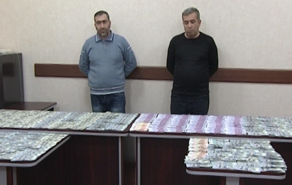 В Баку задержаны лица, занимавшиеся незаконным обменом валюты
