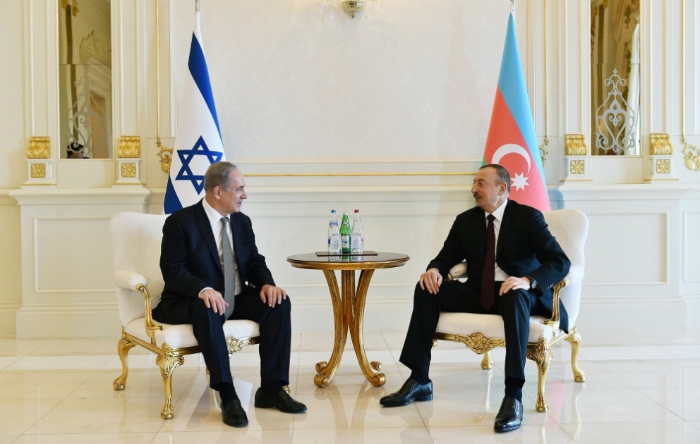 Vieraugengespräch zwischen Präsident Ilham Aliyev und dem israelischer Premierminister
