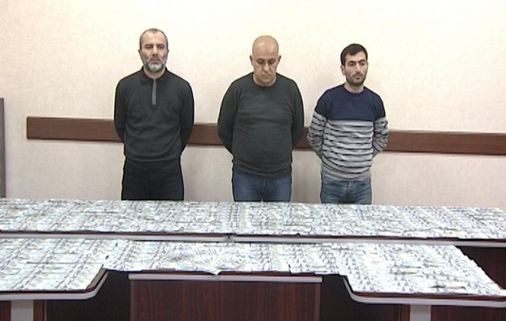 Qanunsuz valyuta mübadiləsi ilə məşğul olan şəxslər saxlanılıb