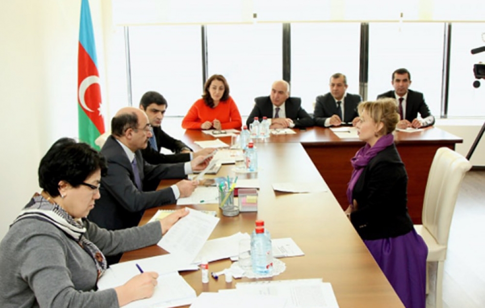 Mədəniyyət və turizm naziri Sabirabadda vətəndaşların müraciətlərini dinləyib