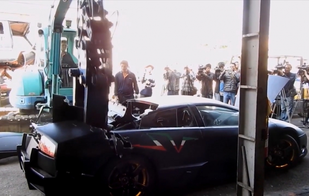 380 min dollarlıq Lamborghini-ni məhv etdilər
