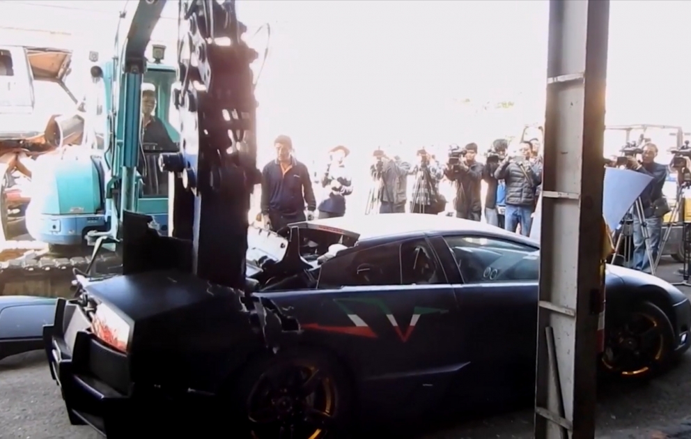 $380,000 Lamborghini Murcielago publicly destroyed