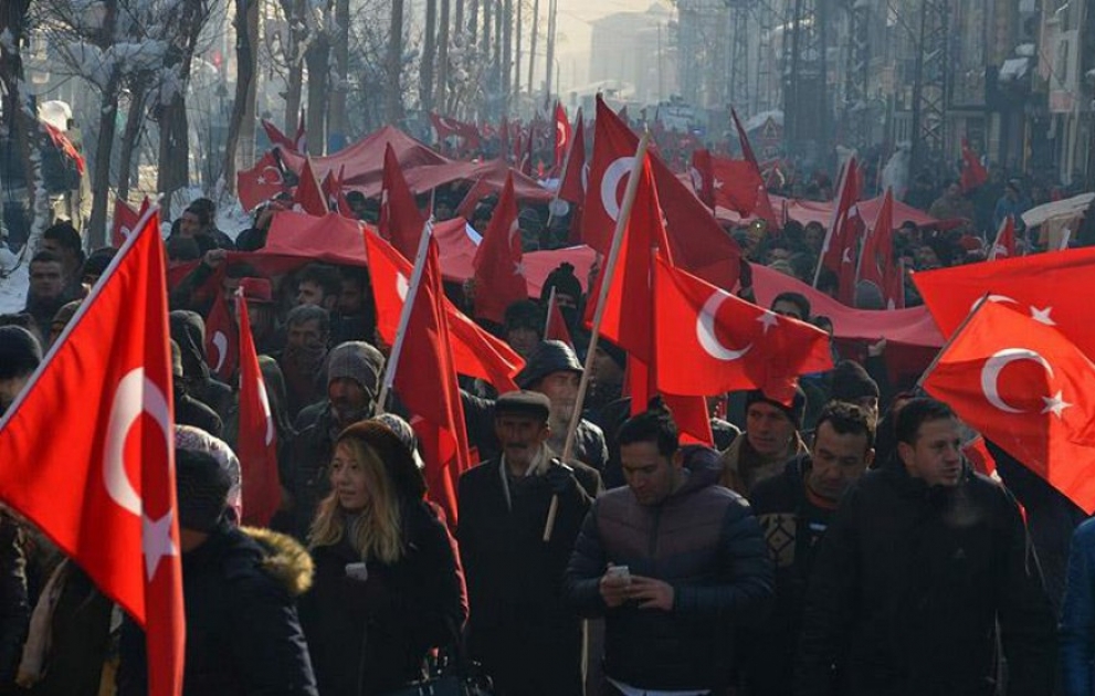 Türkiyədə milyonlarla insan küçə və meydanlarda terrora qarşı etiraz yürüş-mitinqləri keçirib