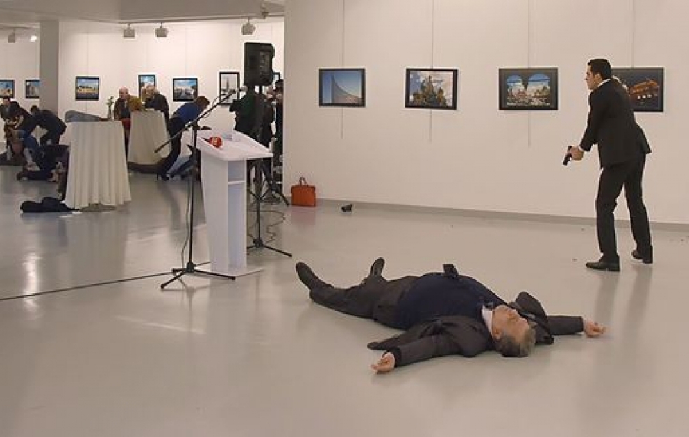 Rusiya səfirinin öldürülməsi anının yeni görüntüləri yayıldı