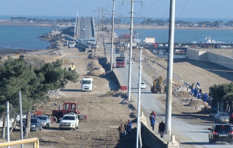 Qala-Pirallahı yolunun 22-23-cü km-lik hissəsi yenidən qurulur