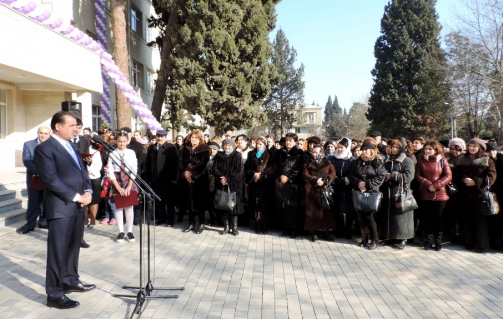 Gəncədə 44 nömrəli məktəb-lisey kompleksi təmirdən sonra istifadəyə verilib