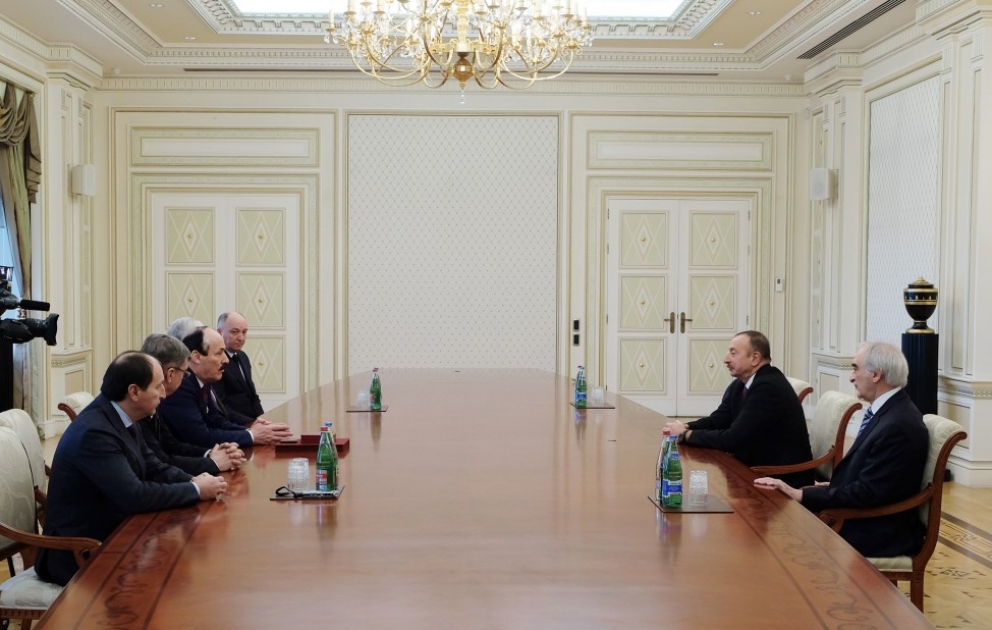 Президент Азербайджана Ильхам Алиев принял делегацию под руководством главы Республики Дагестан Российской Федерации Рамазана Абдулатипова