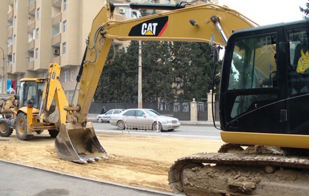Cəfər Xəndan küçəsinin daha bir hissəsi təmir olunur