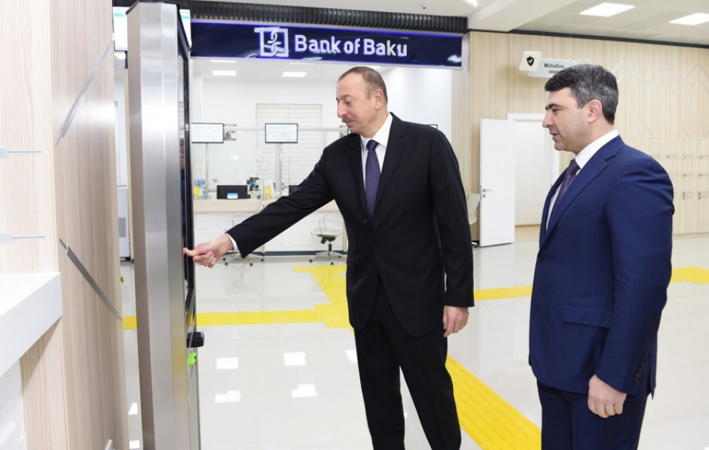 Президент Азербайджана Ильхам Алиев принял участие в открытии Центра «ASAN Kommunal» номер 1