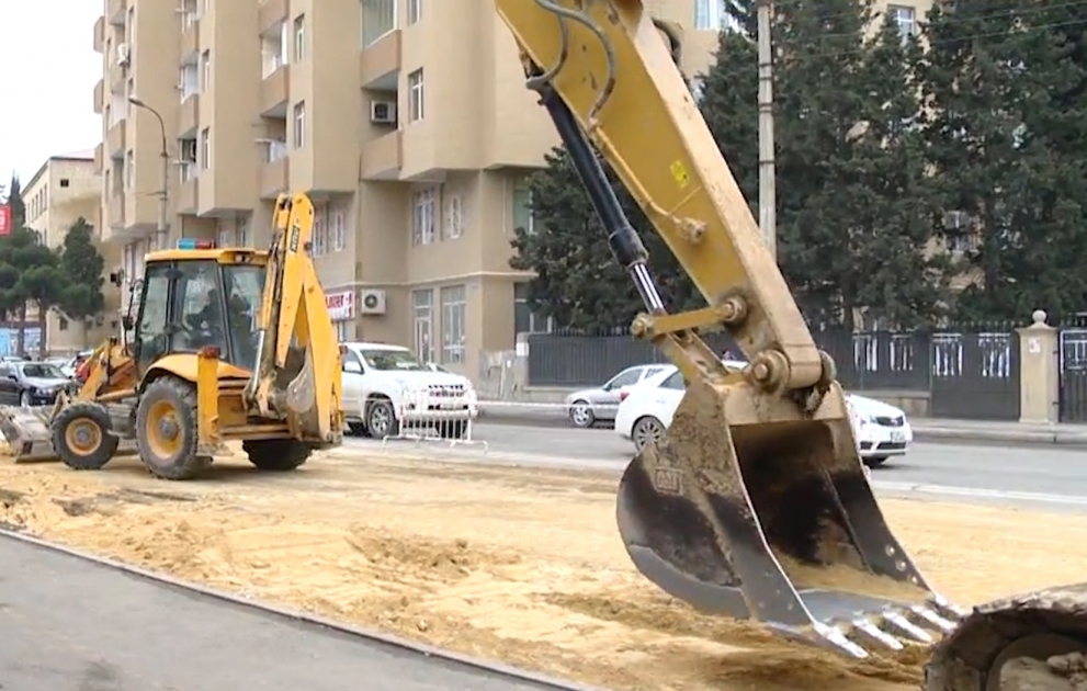 Ремонтируется еще один участок улицы Джафара Хандана