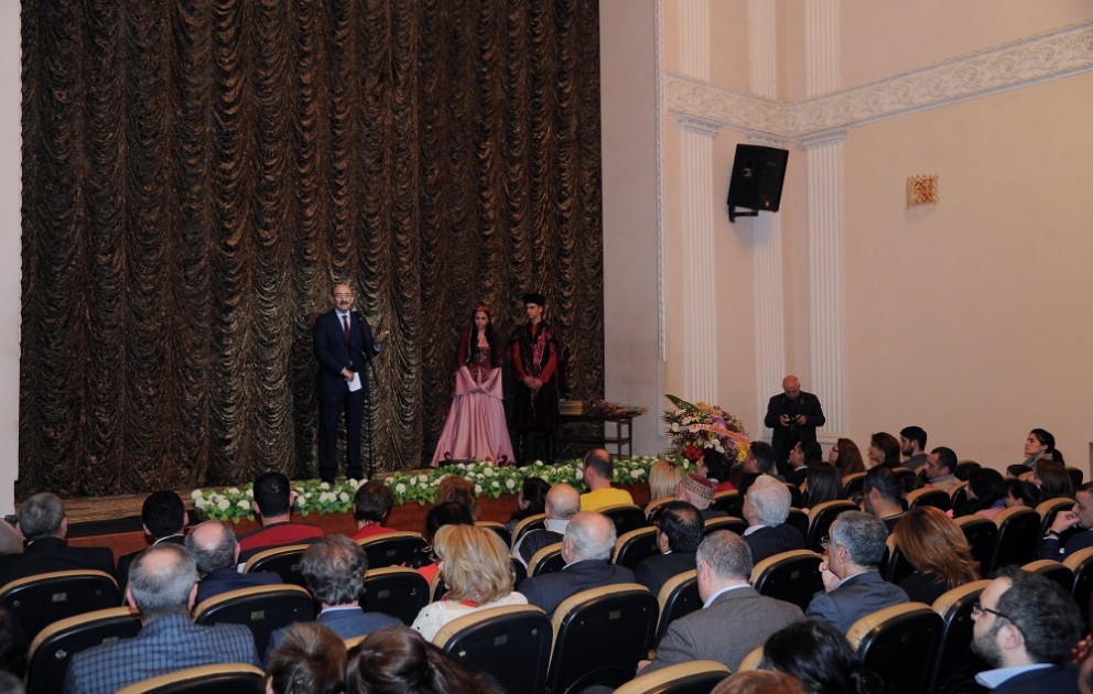 Kukla Teatrının 85 illiyi qeyd olunub