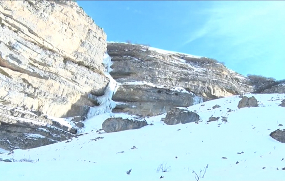 Lézé, avec une vue pittoresque, situé au pied du mont «Chah yaylag»